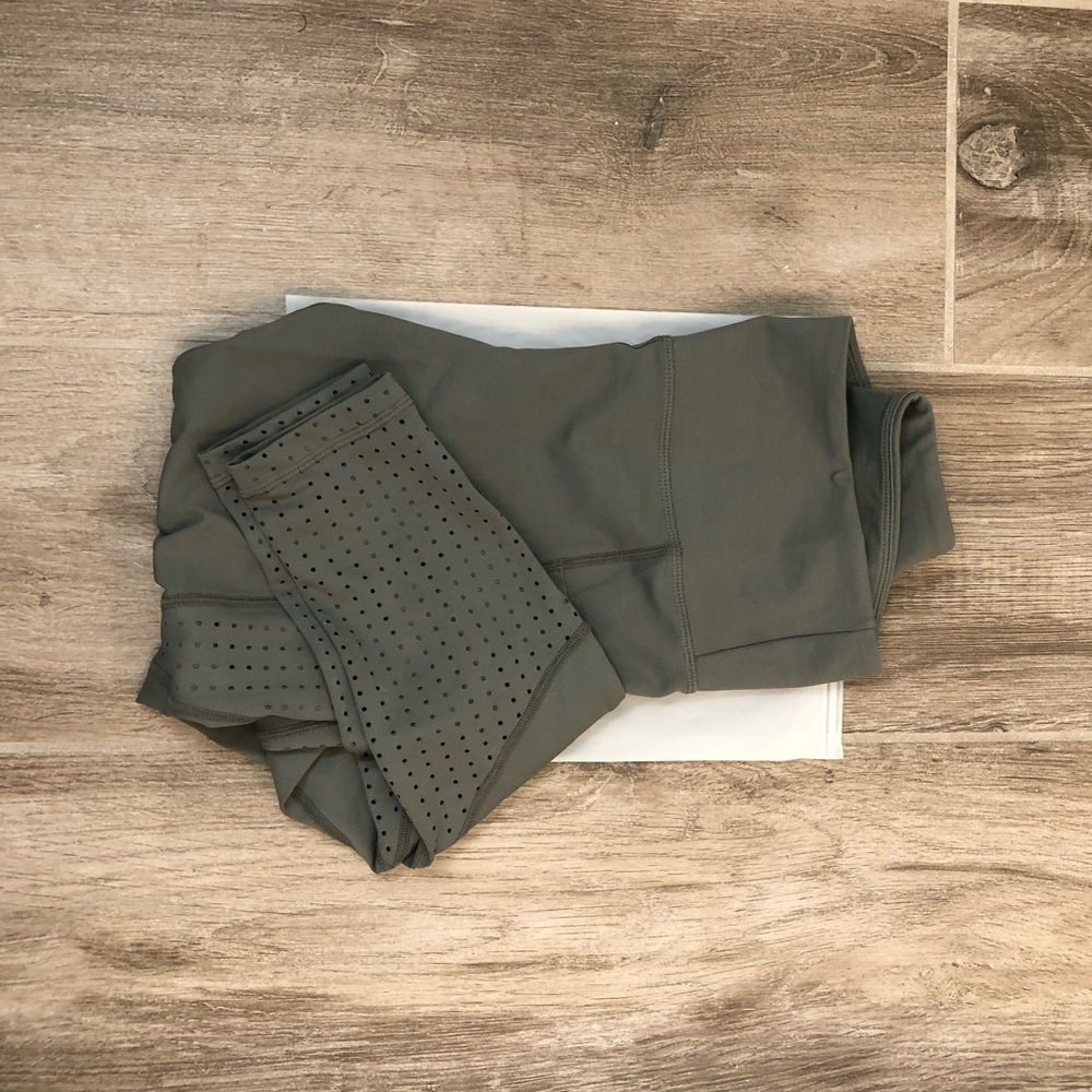 NWT - CNC V4 Sage leggings - Picture 4 of 4